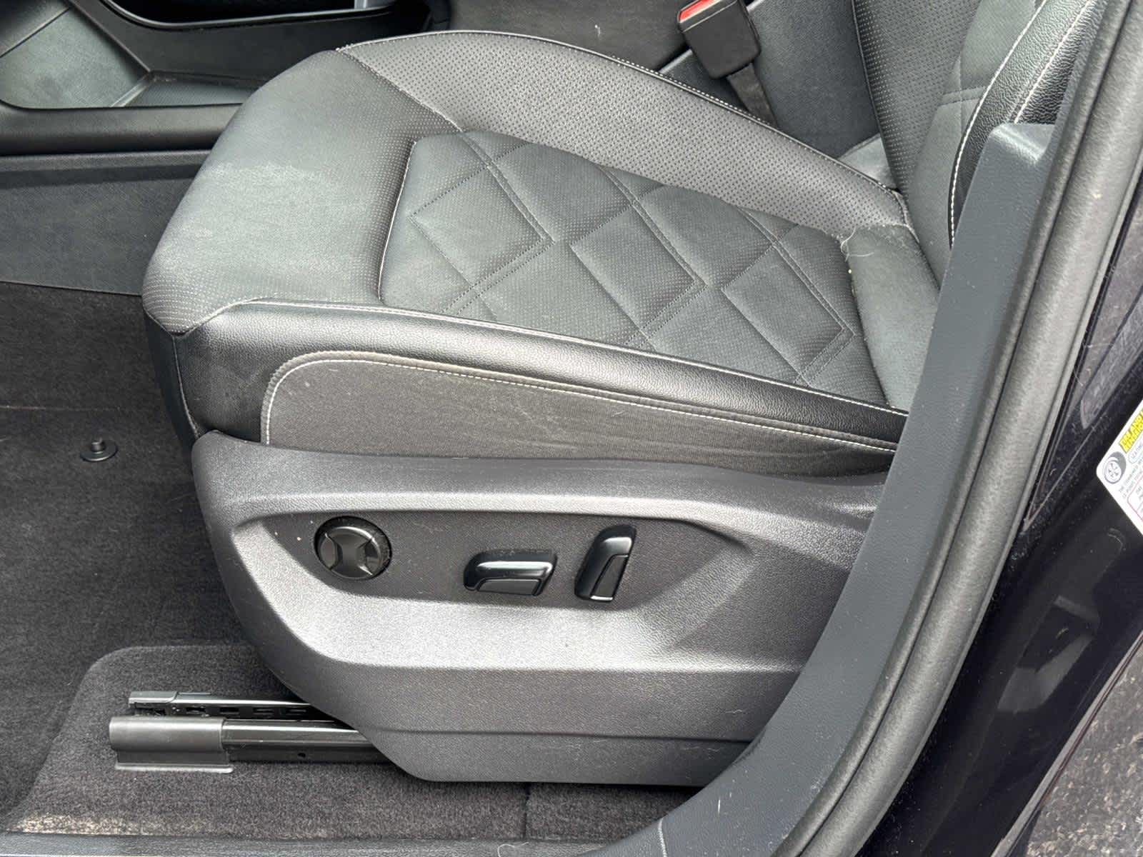 2024 Volkswagen Atlas 2.0T SE