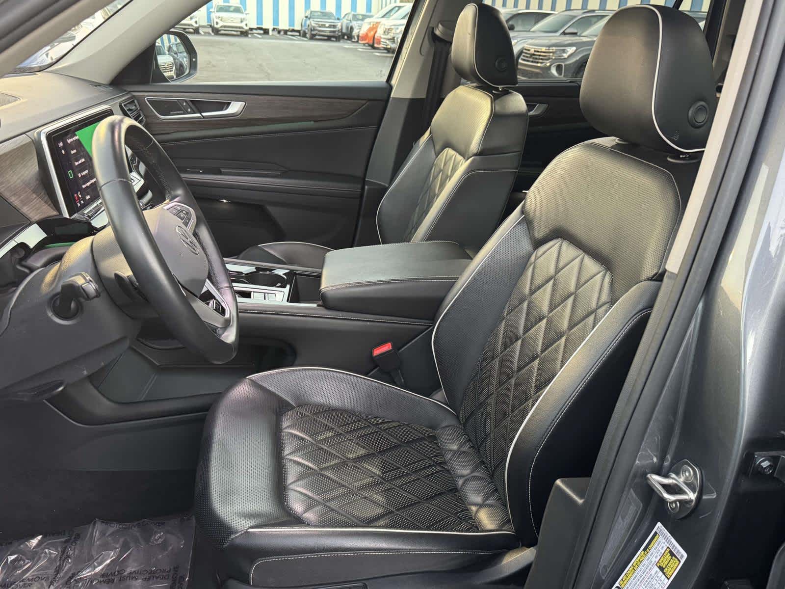 2024 Volkswagen Atlas 2.0T SEL Premium R-Line