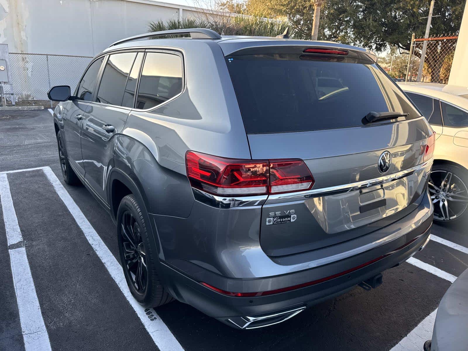 2022 Volkswagen Atlas 3.6L V6 SE w/Technology