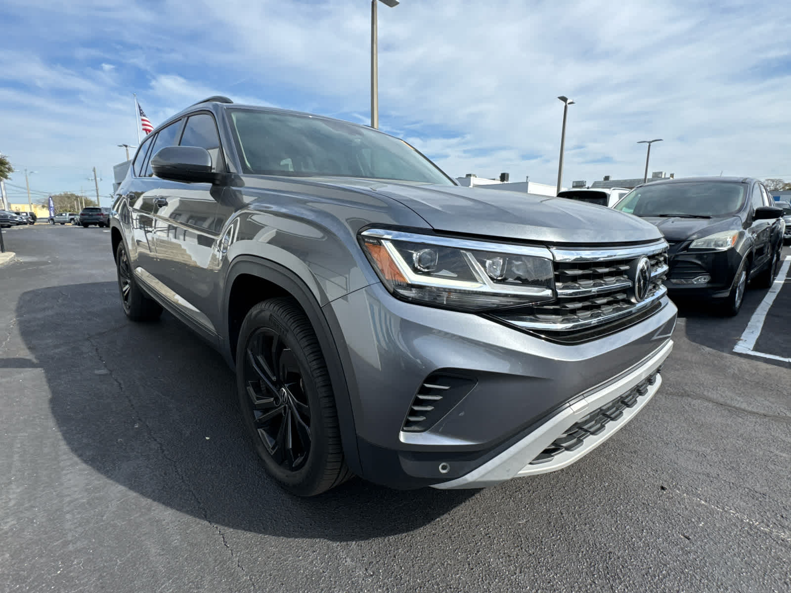 2022 Volkswagen Atlas 3.6L V6 SE w/Technology