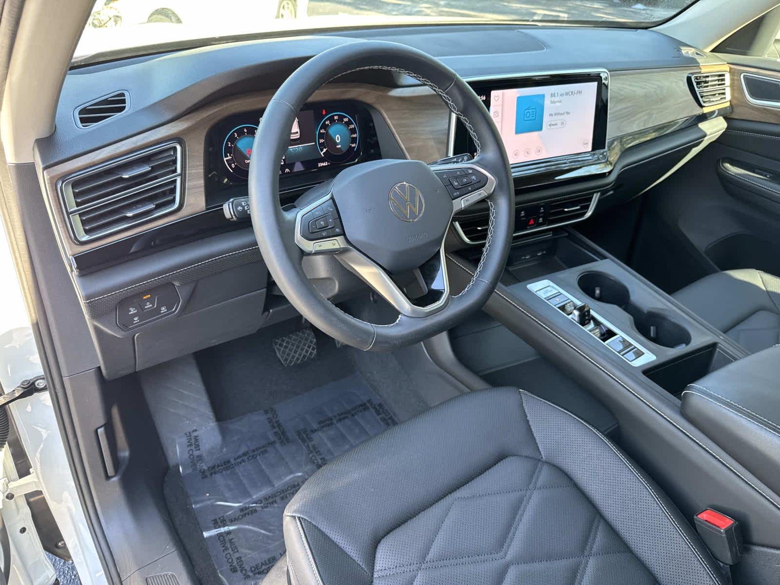 2024 Volkswagen Atlas 2.0T SE