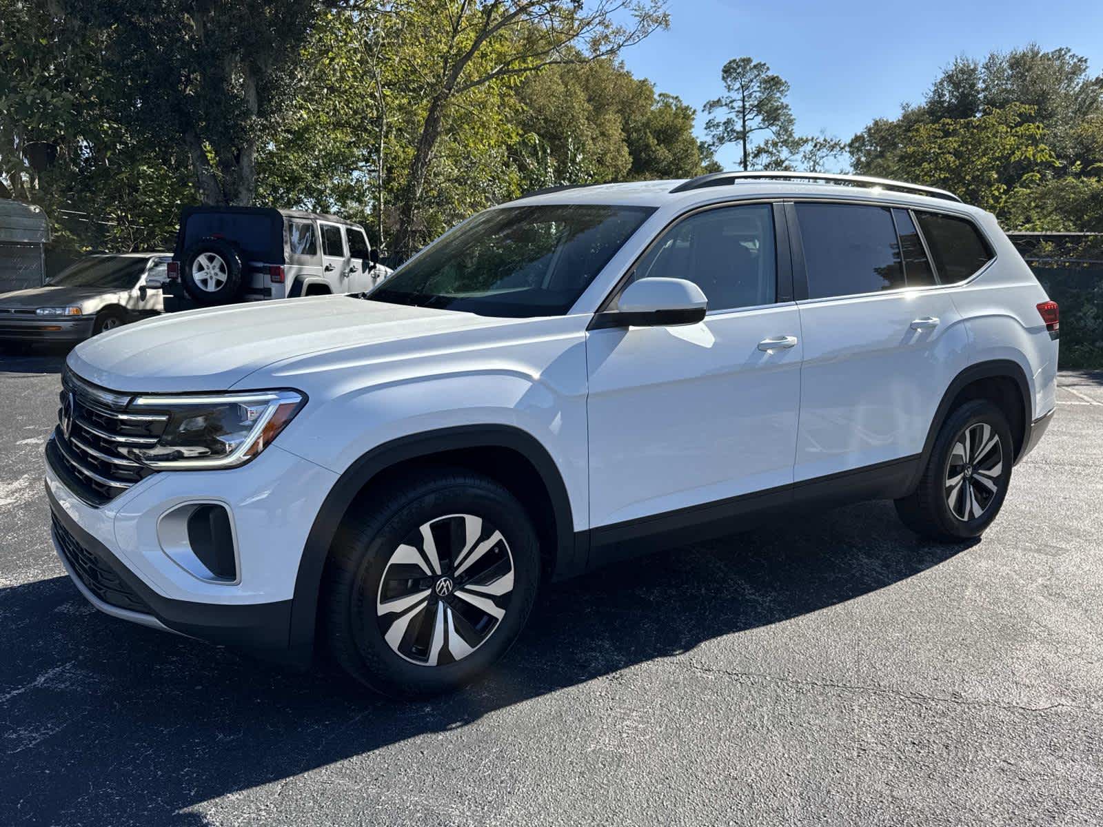 2024 Volkswagen Atlas 2.0T SE