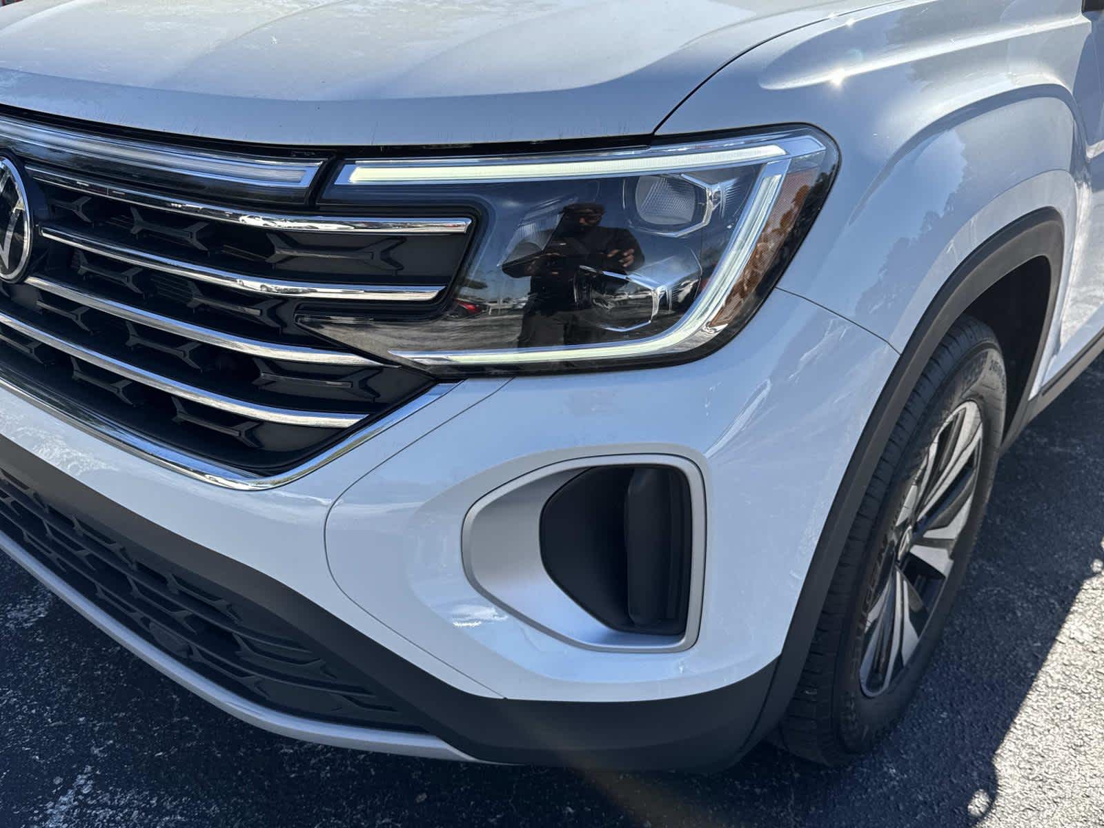 2024 Volkswagen Atlas 2.0T SE