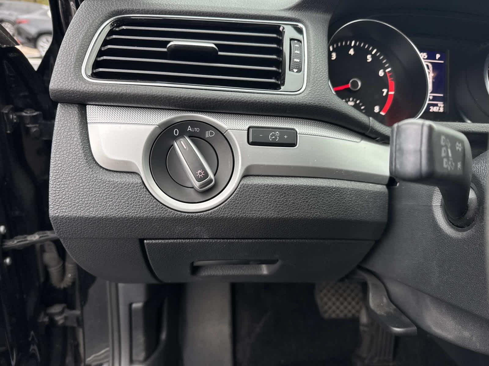 2017 Volkswagen Passat 1.8T S