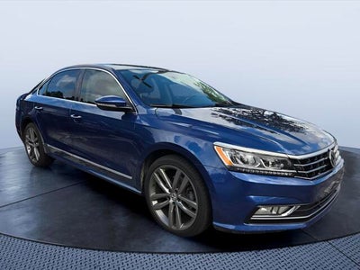 2016 Volkswagen Passat 3.6L V6 SEL Premium
