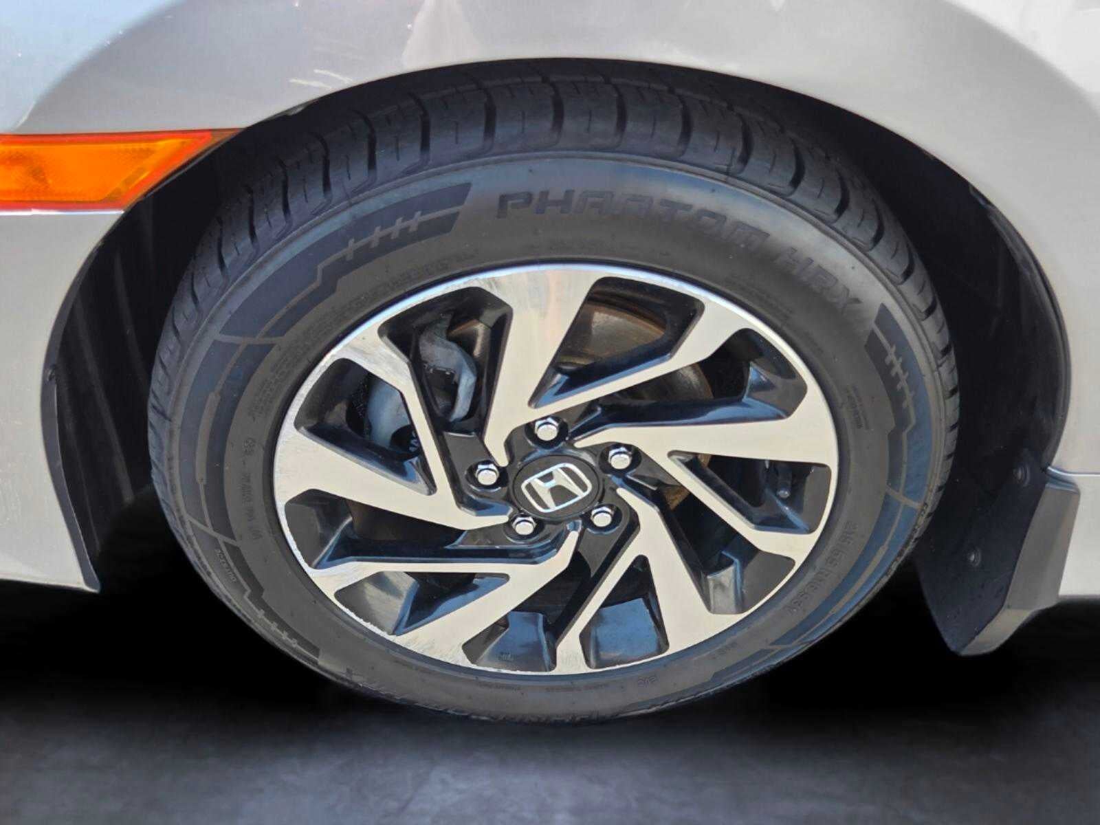 2018 Honda Civic Coupe LX-P