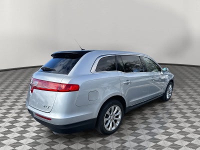 2014 Lincoln MKT Base