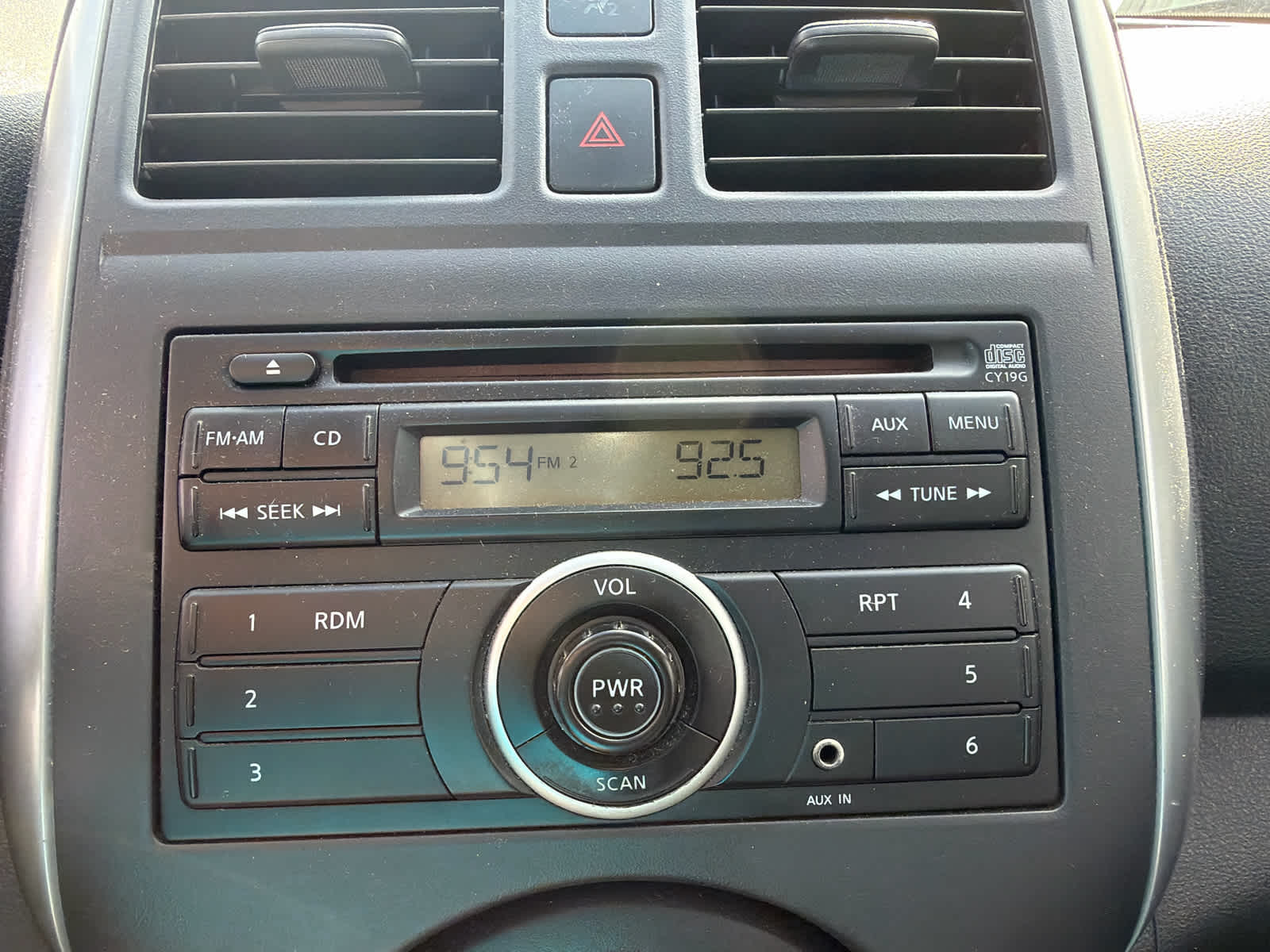 2012 Nissan Versa SV