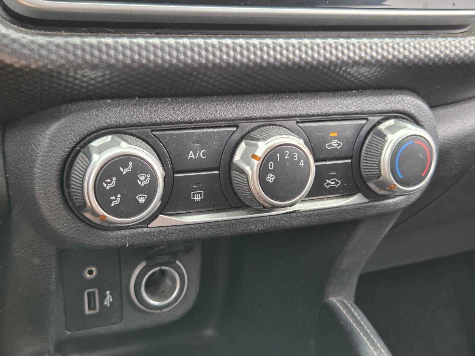 2019 Nissan Kicks S
