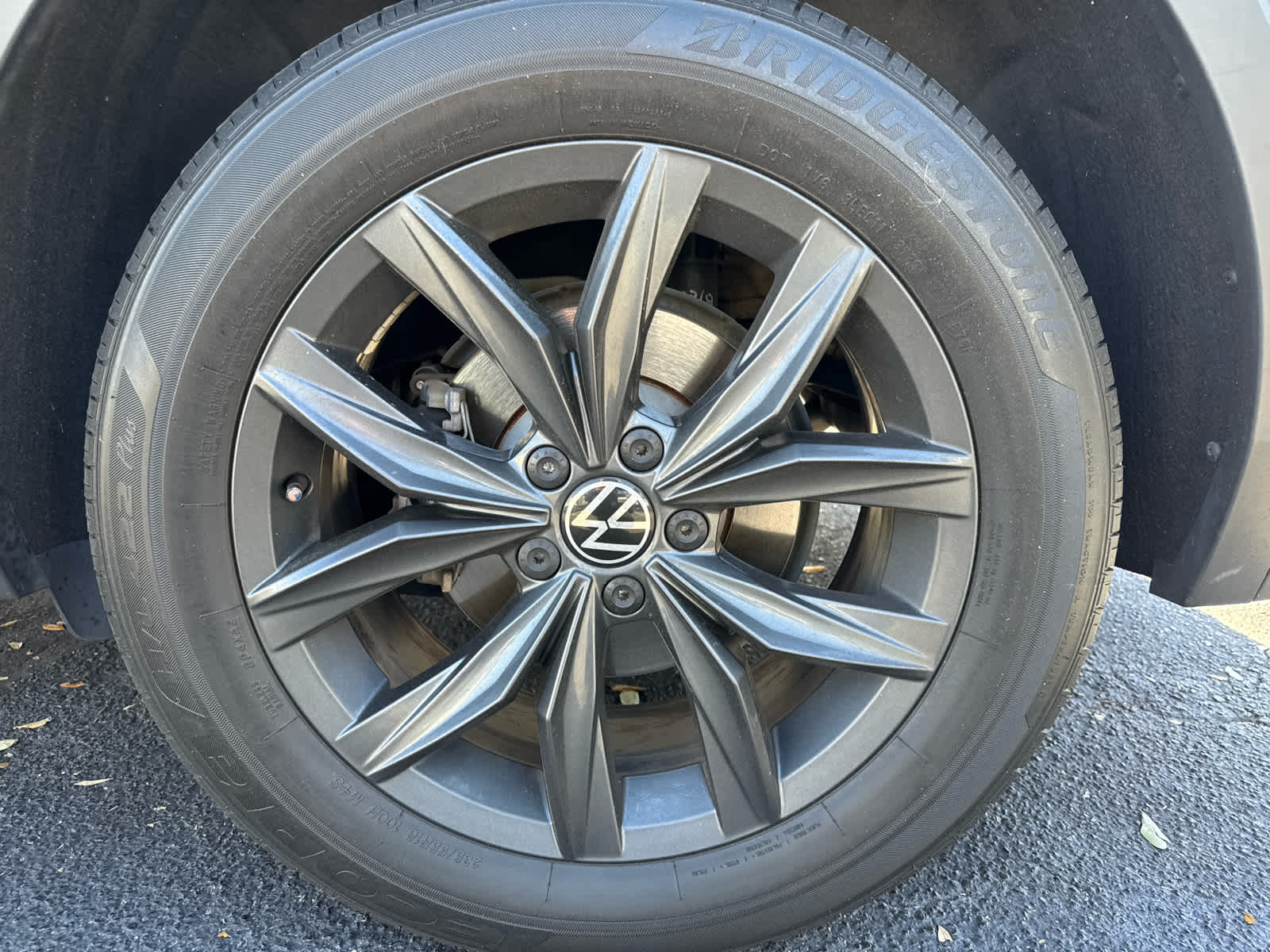 2024 Volkswagen Tiguan SE