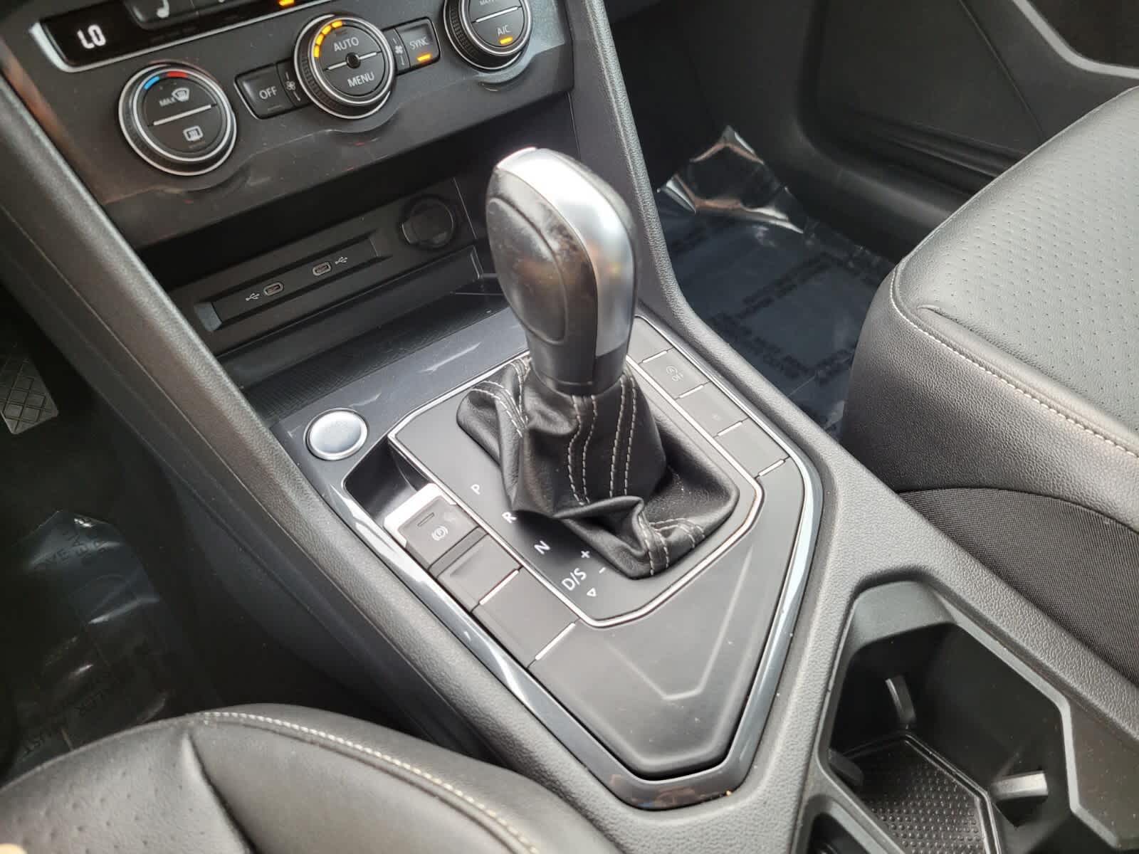 2021 Volkswagen Tiguan SE R-Line Black