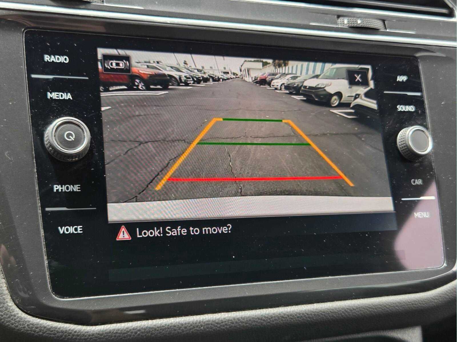 2023 Volkswagen Tiguan SE