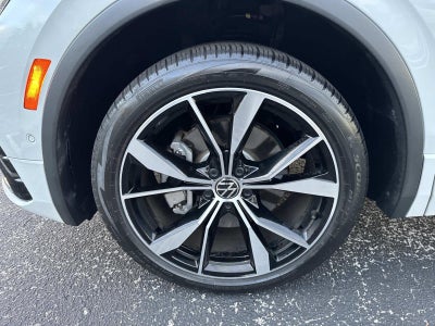 2024 Volkswagen Tiguan SEL R-Line