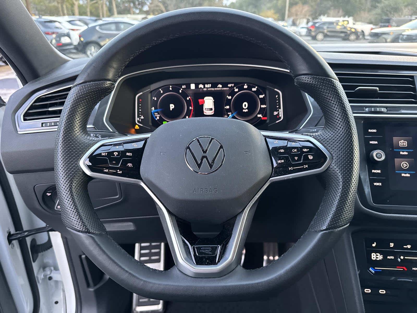 2024 Volkswagen Tiguan SEL R-Line