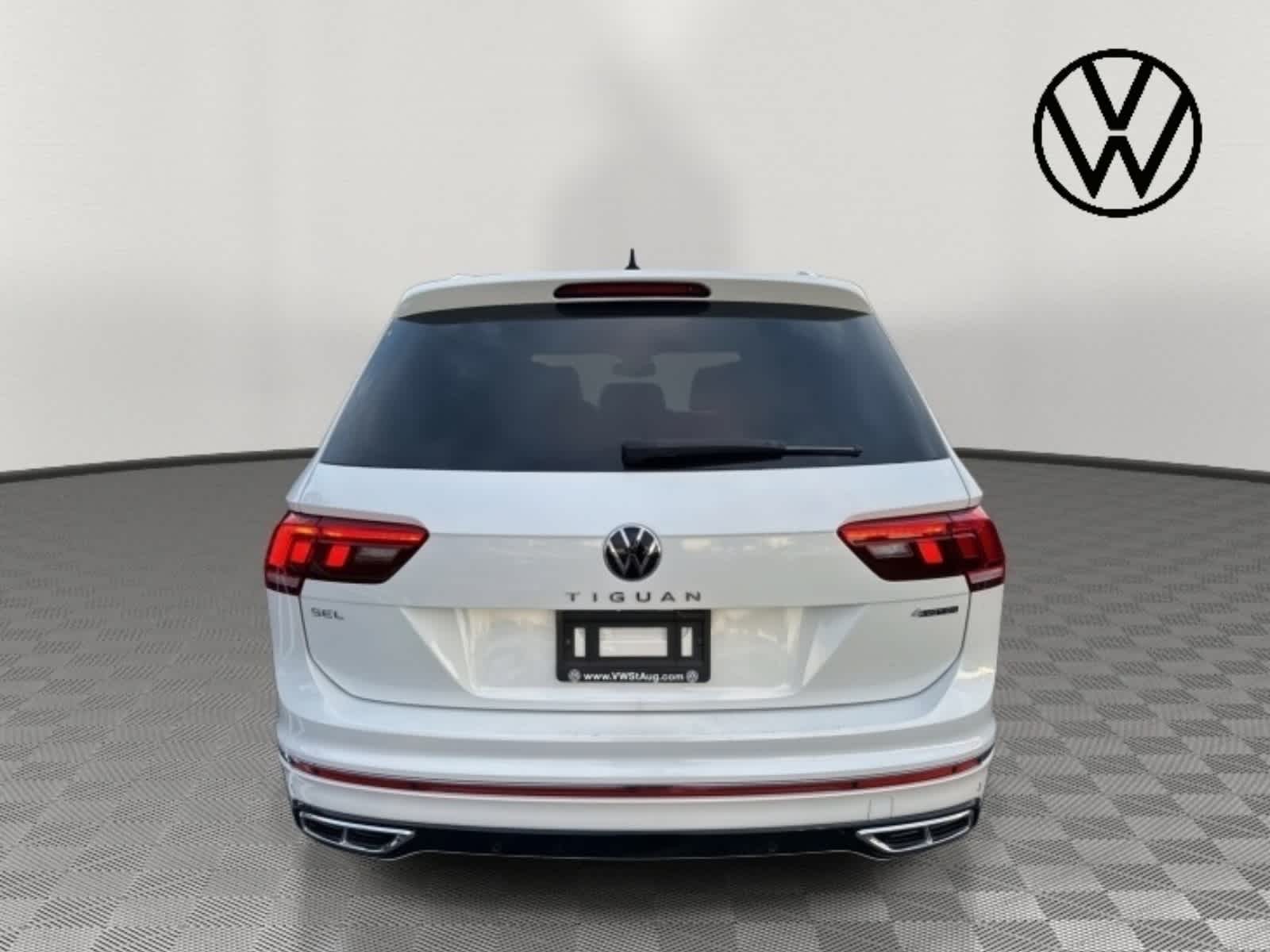 2024 Volkswagen Tiguan SEL R-Line