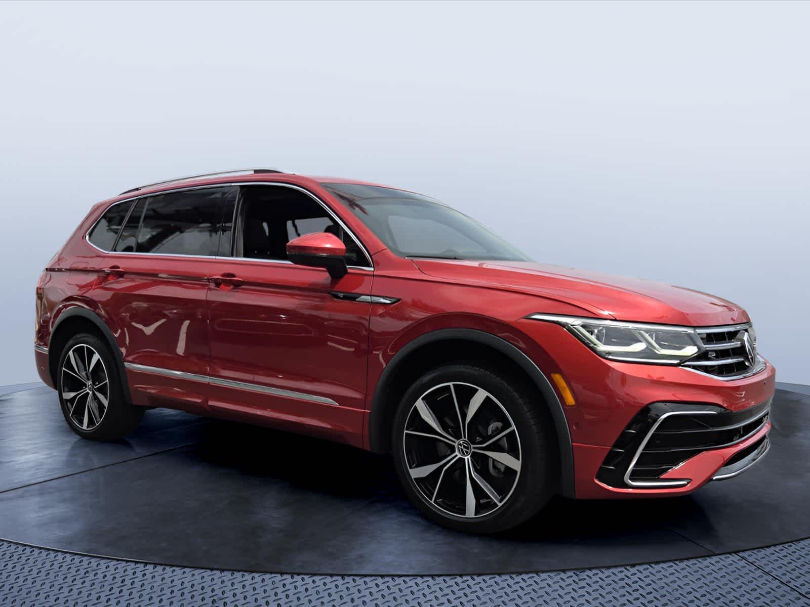 2024 Volkswagen Tiguan SEL R-Line