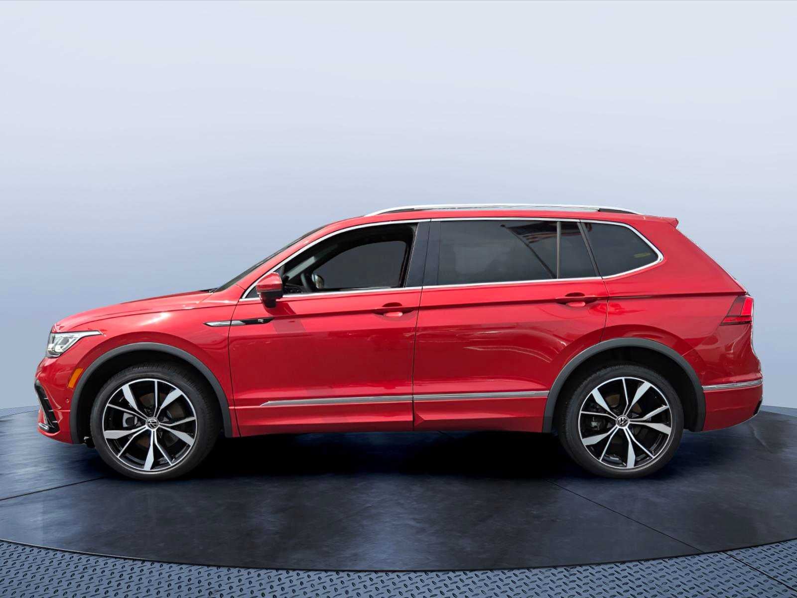 2024 Volkswagen Tiguan SEL R-Line