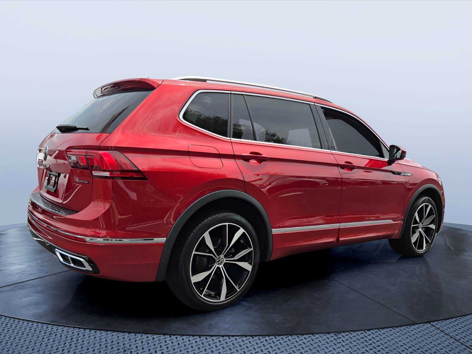 2024 Volkswagen Tiguan SEL R-Line