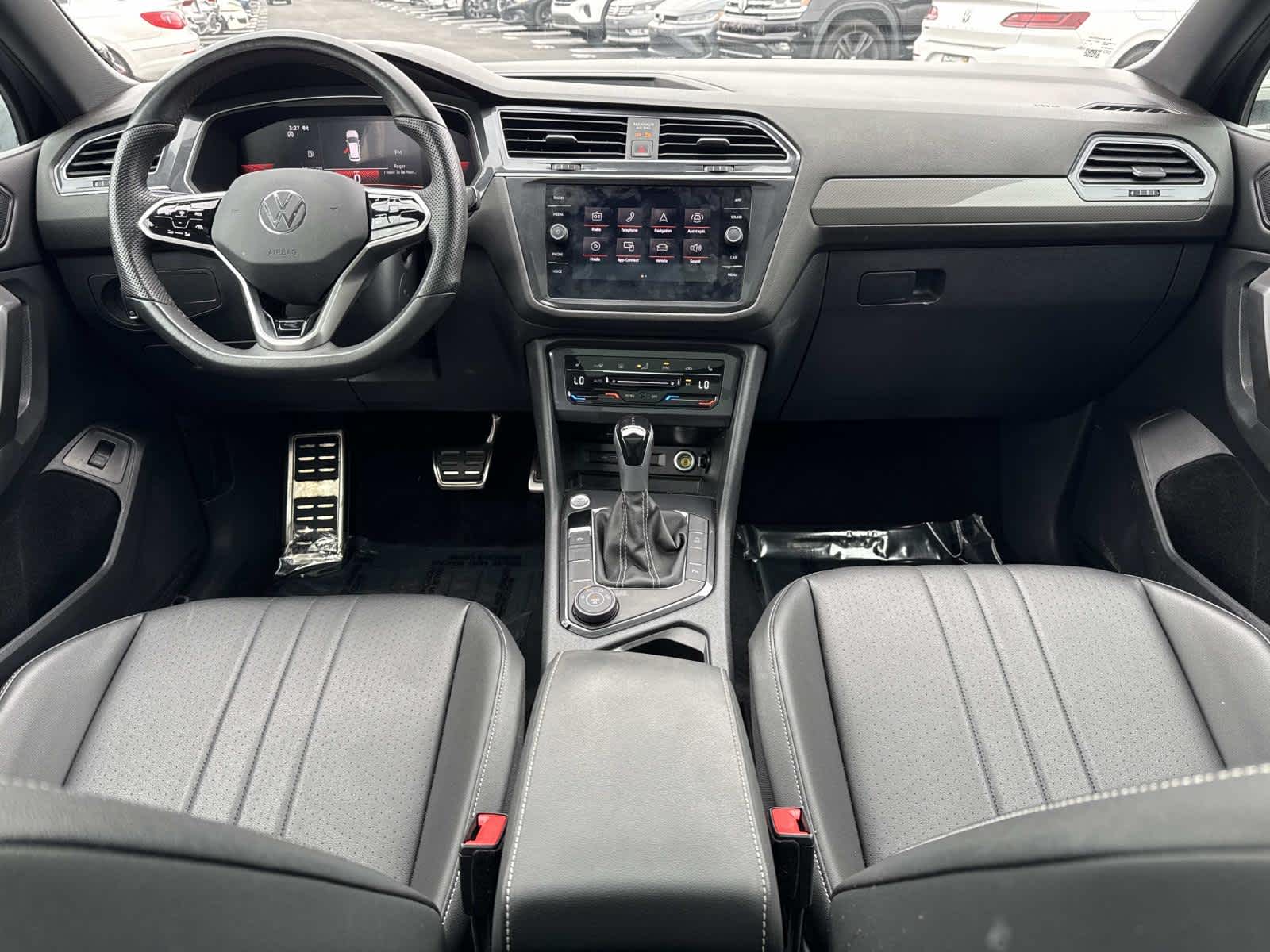 2024 Volkswagen Tiguan SE R-Line Black