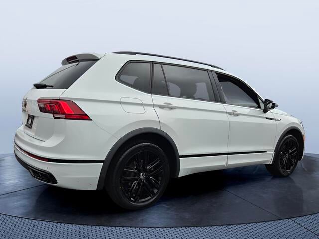 2022 Volkswagen Tiguan SE R-Line Black