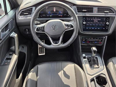 2024 Volkswagen Tiguan SE R-Line Black