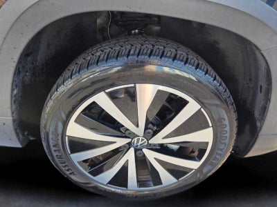 2022 Volkswagen Taos SE