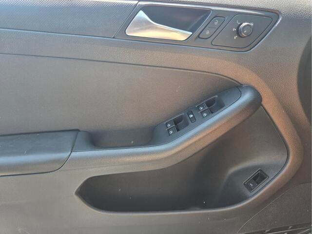 2015 Volkswagen Jetta 2.0L S