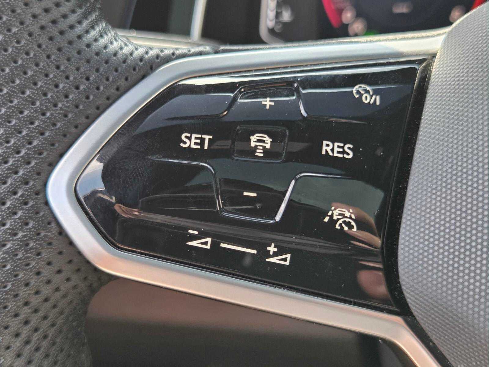 2024 Volkswagen Jetta GLI Autobahn