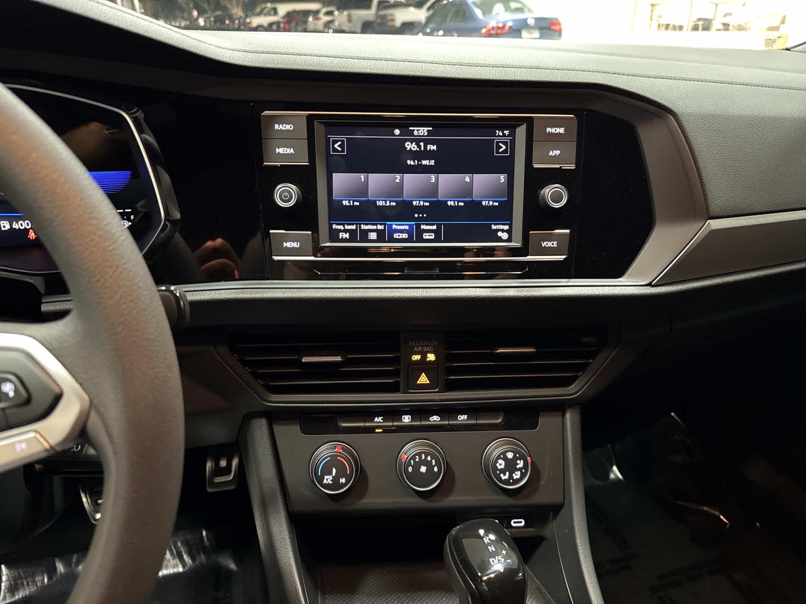 2023 Volkswagen Jetta Sport