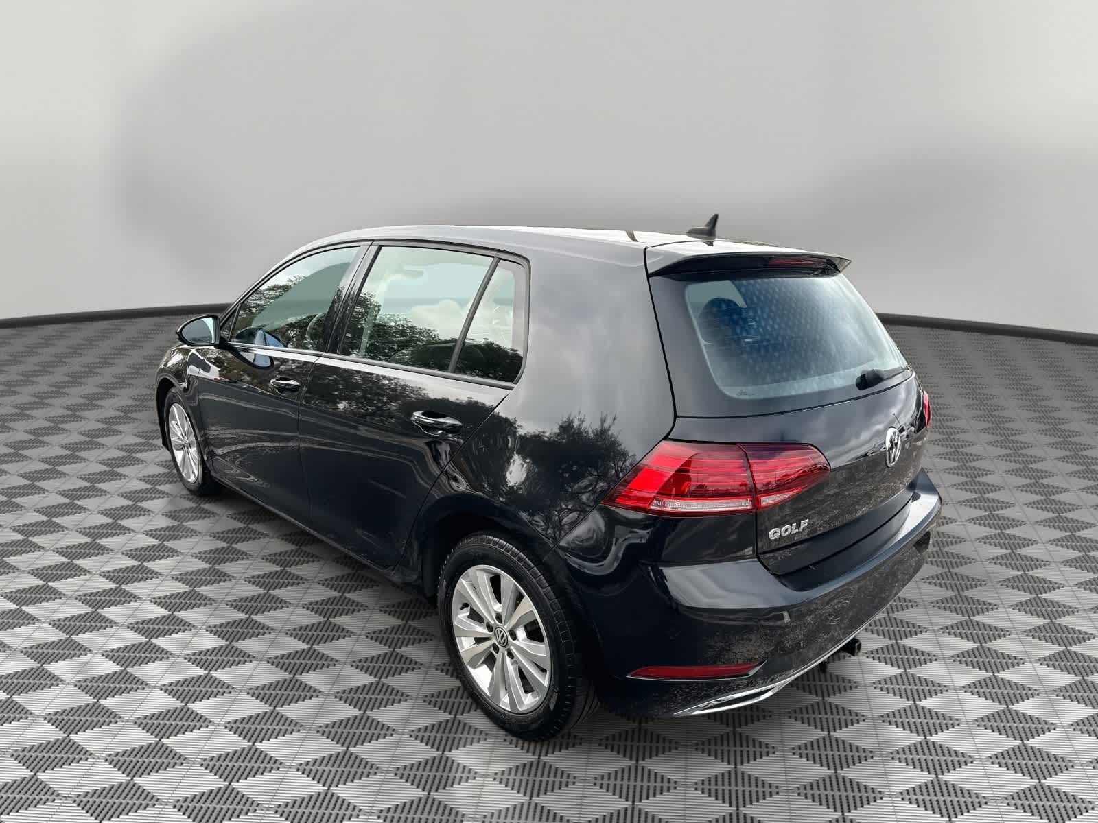 2021 Volkswagen Golf TSI
