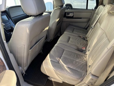 2015 Lincoln Navigator Base