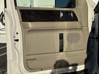 2015 Lincoln Navigator Base