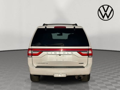 2015 Lincoln Navigator Base