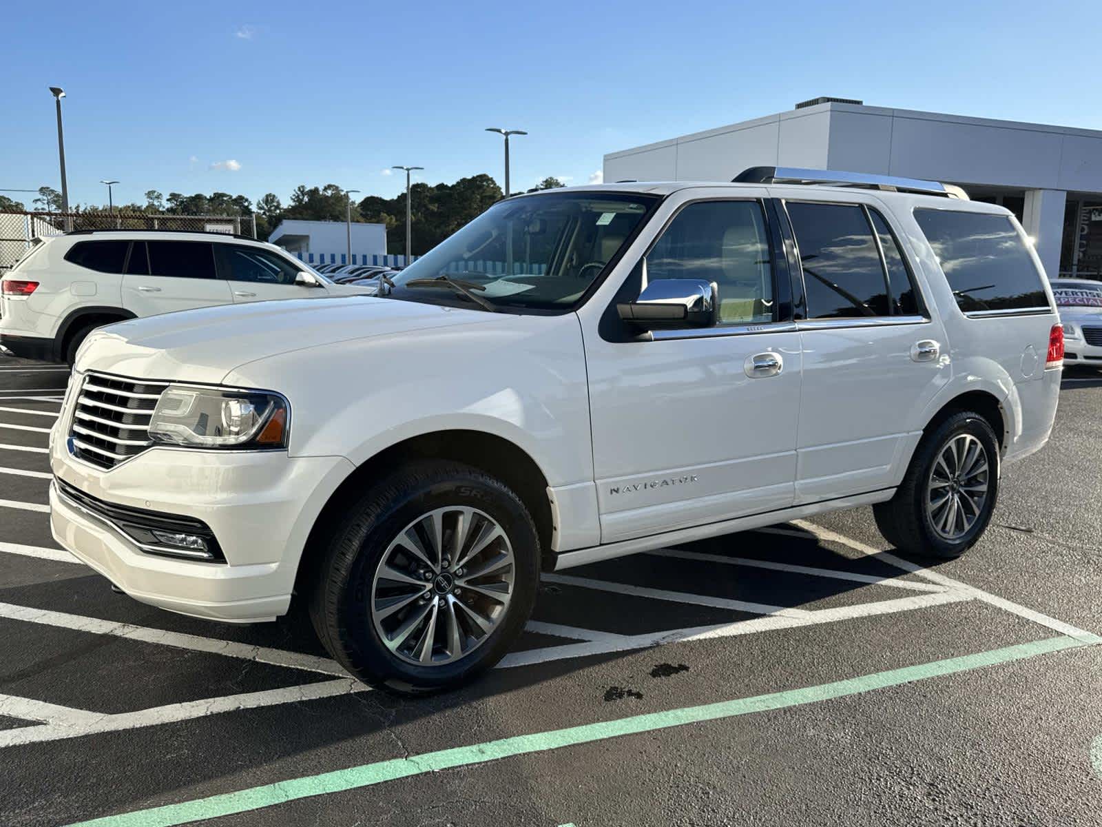 2015 Lincoln Navigator Base