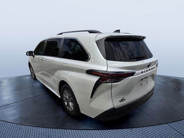2024 Toyota Sienna XLE