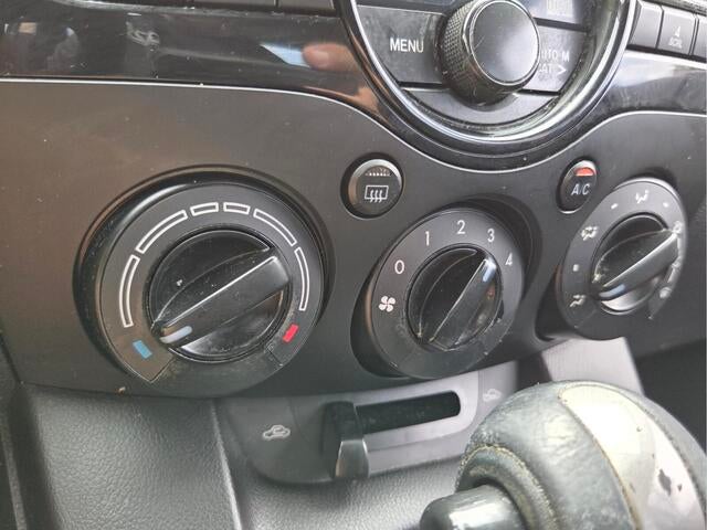 2014 Mazda MAZDA2 Sport