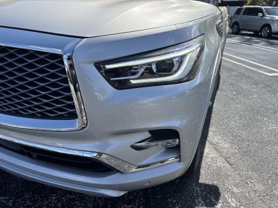 2022 INFINITI QX80 LUXE