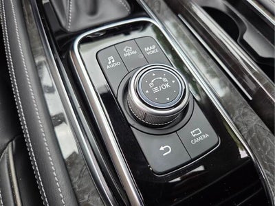 2023 INFINITI QX80 LUXE