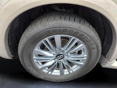 2023 INFINITI QX80 LUXE