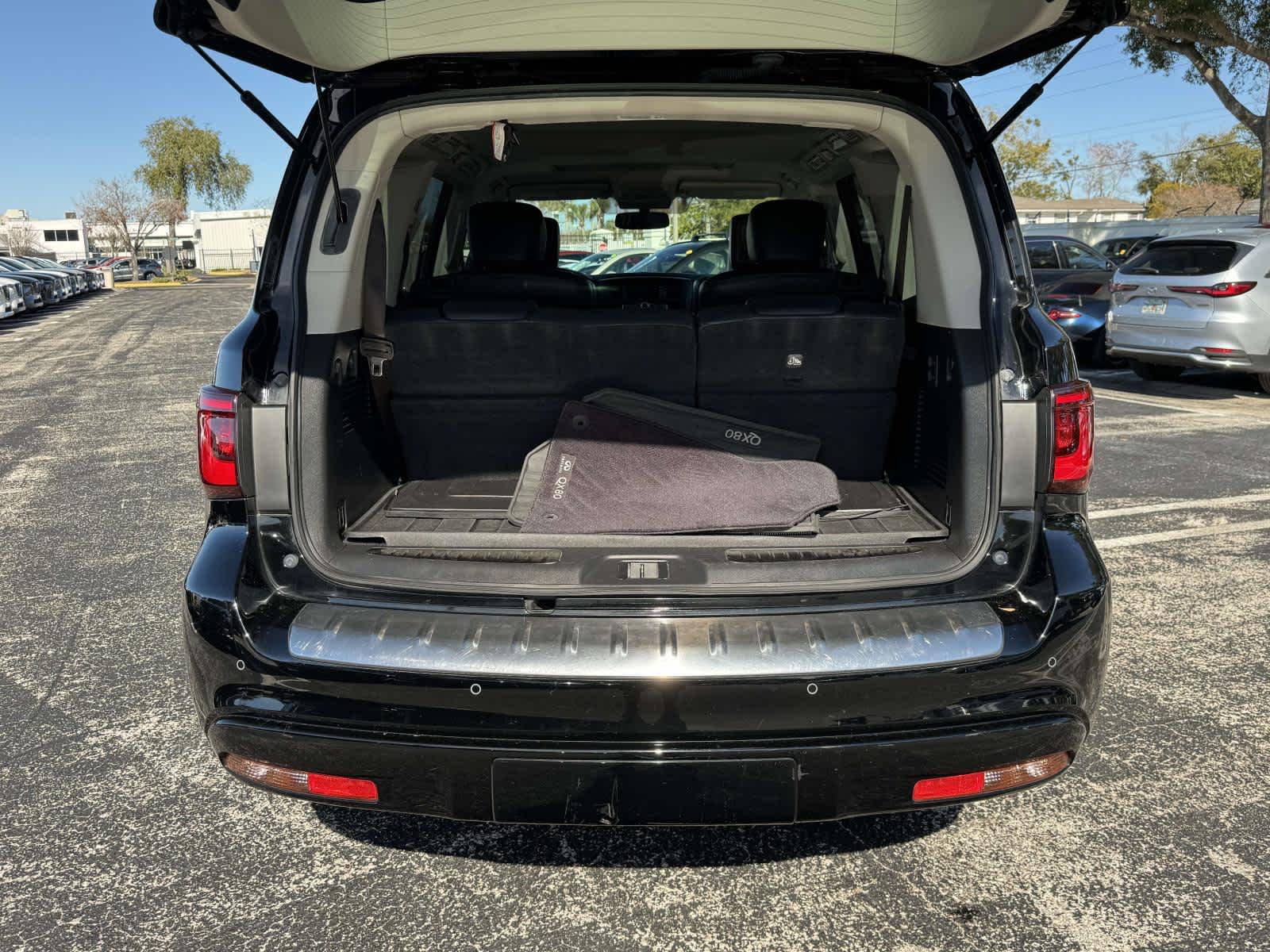 2019 INFINITI QX80 LUXE