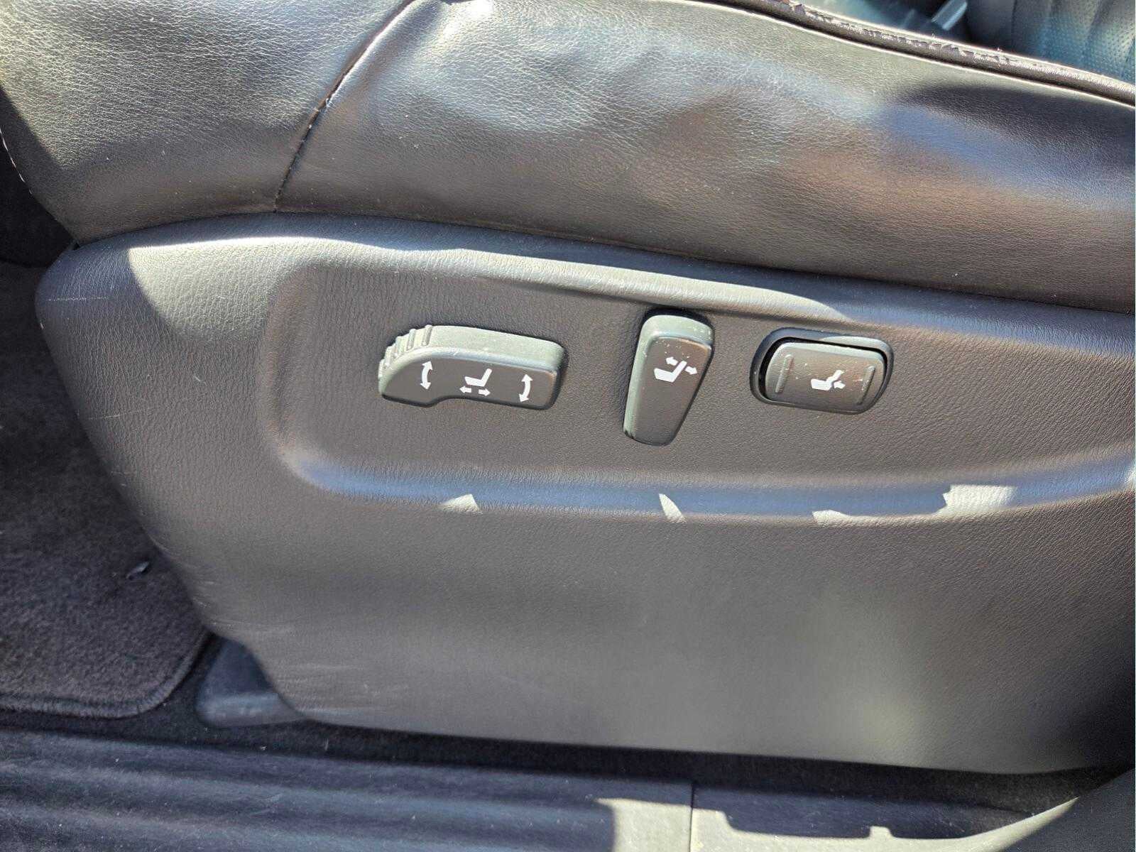 2015 INFINITI QX80 Base