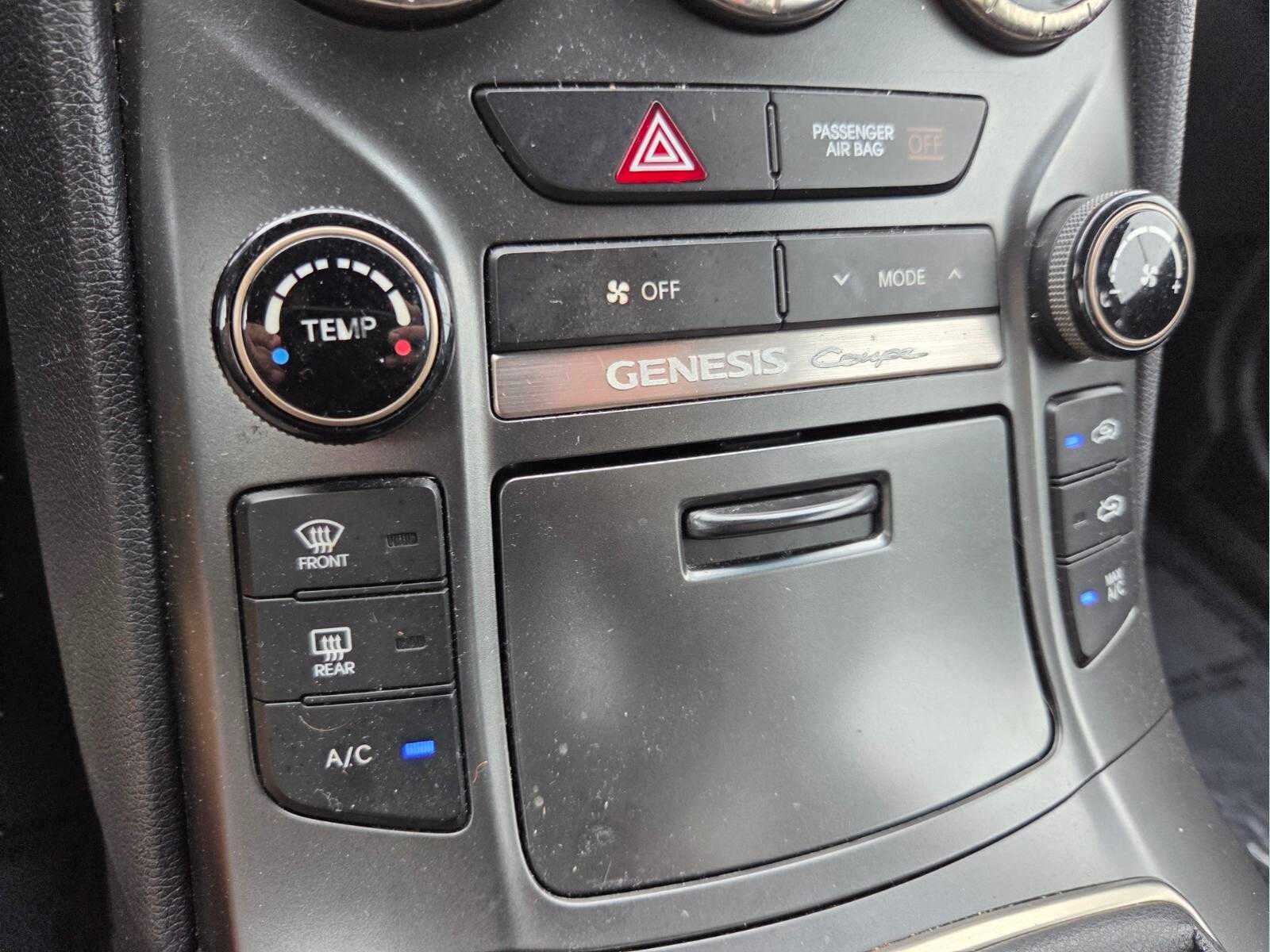 2014 Hyundai Genesis Coupe 2.0T R-Spec