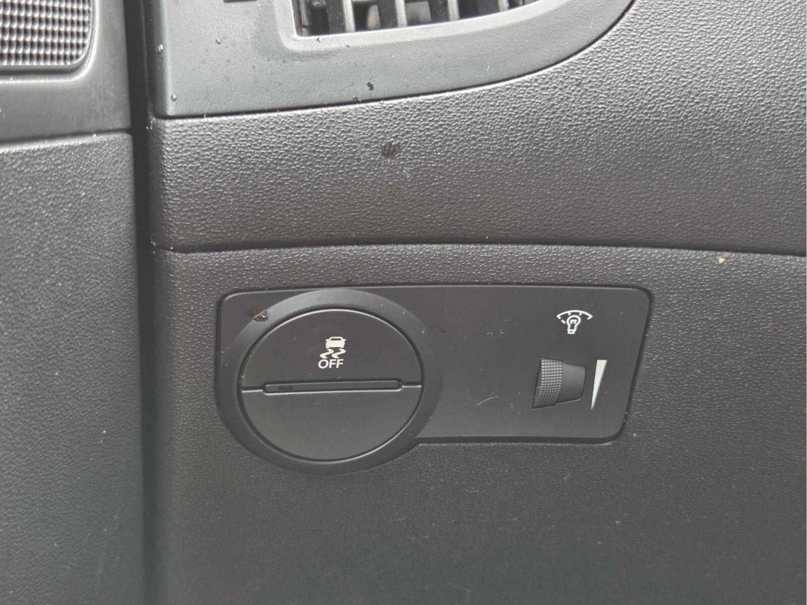 2014 Hyundai Genesis Coupe 2.0T R-Spec