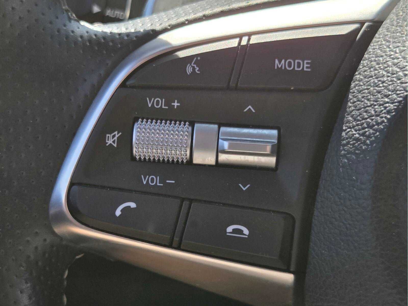 2021 Genesis G70 2.0T
