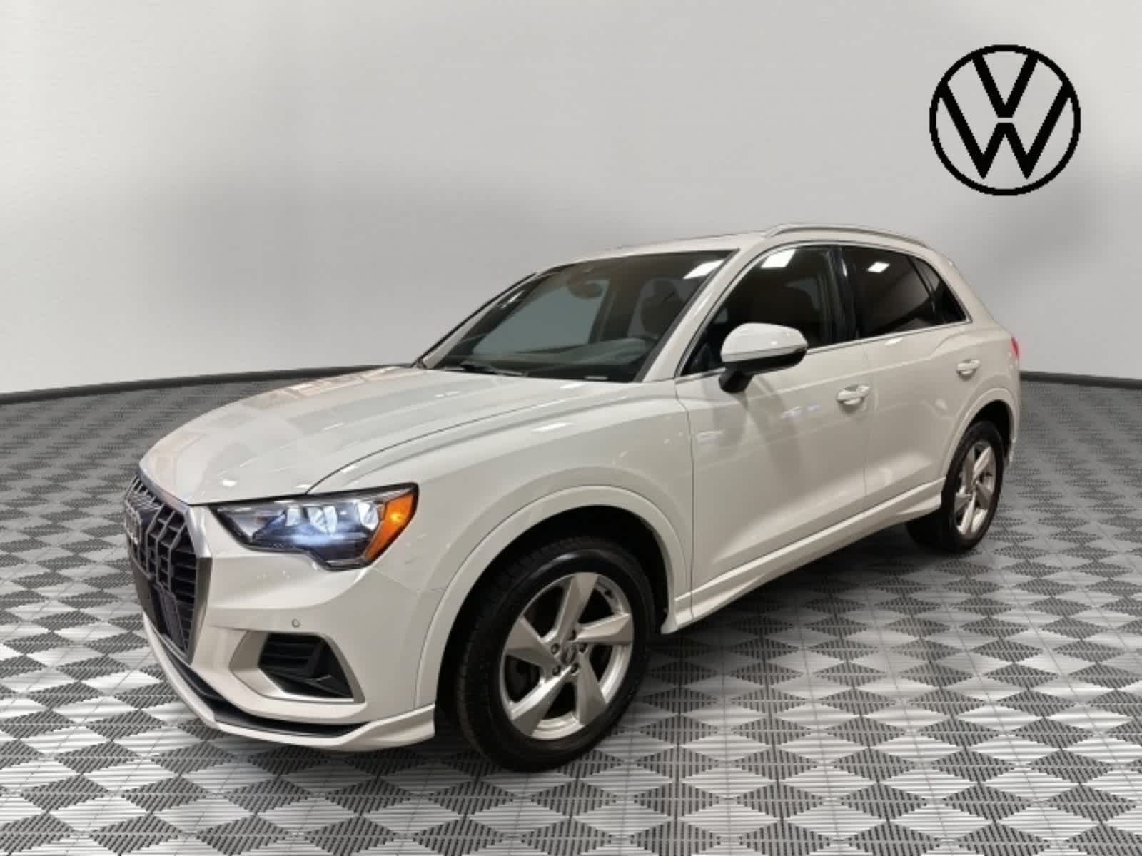 2020 Audi Q3 Premium