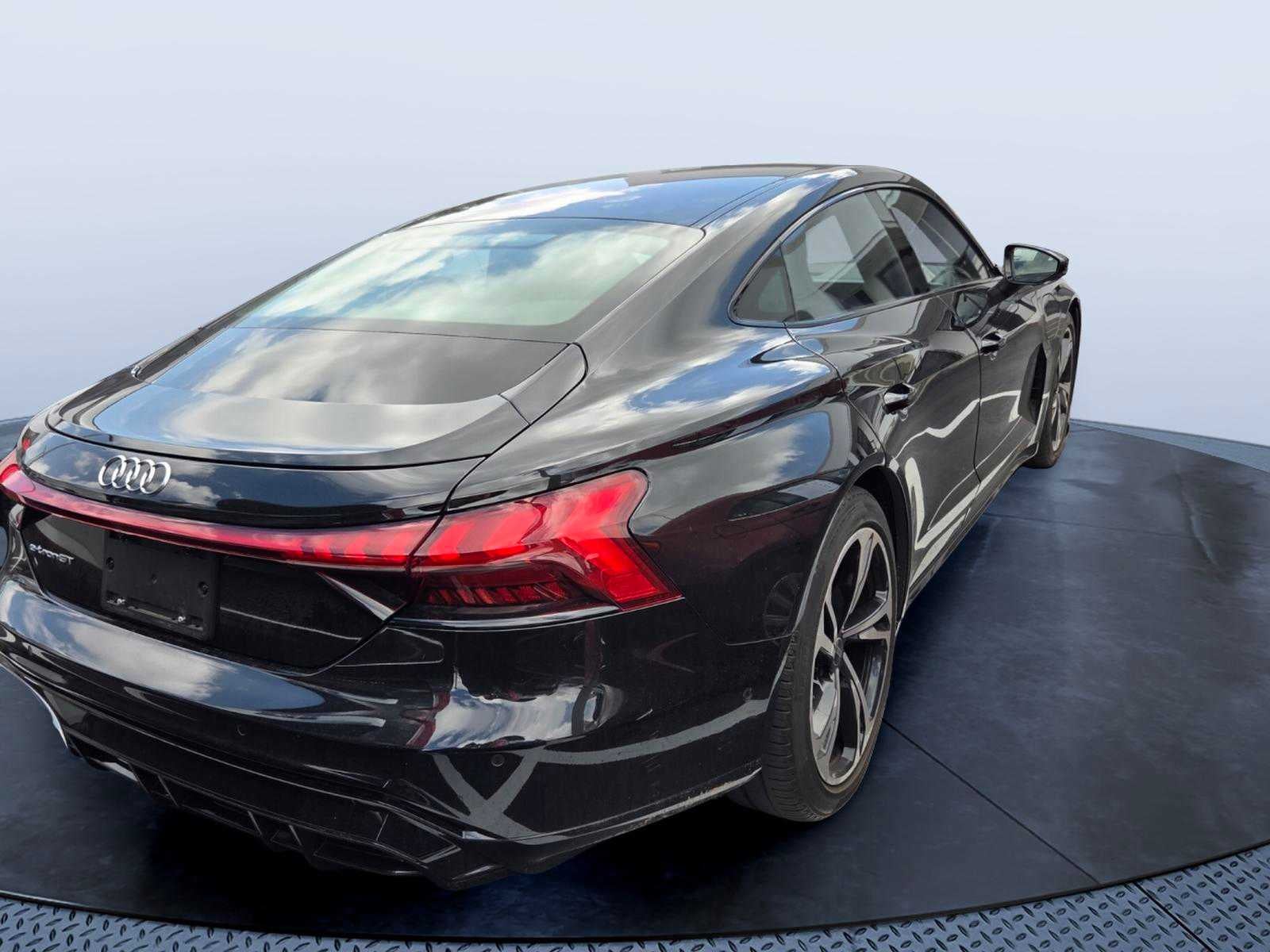 2022 Audi e-tron GT Prestige