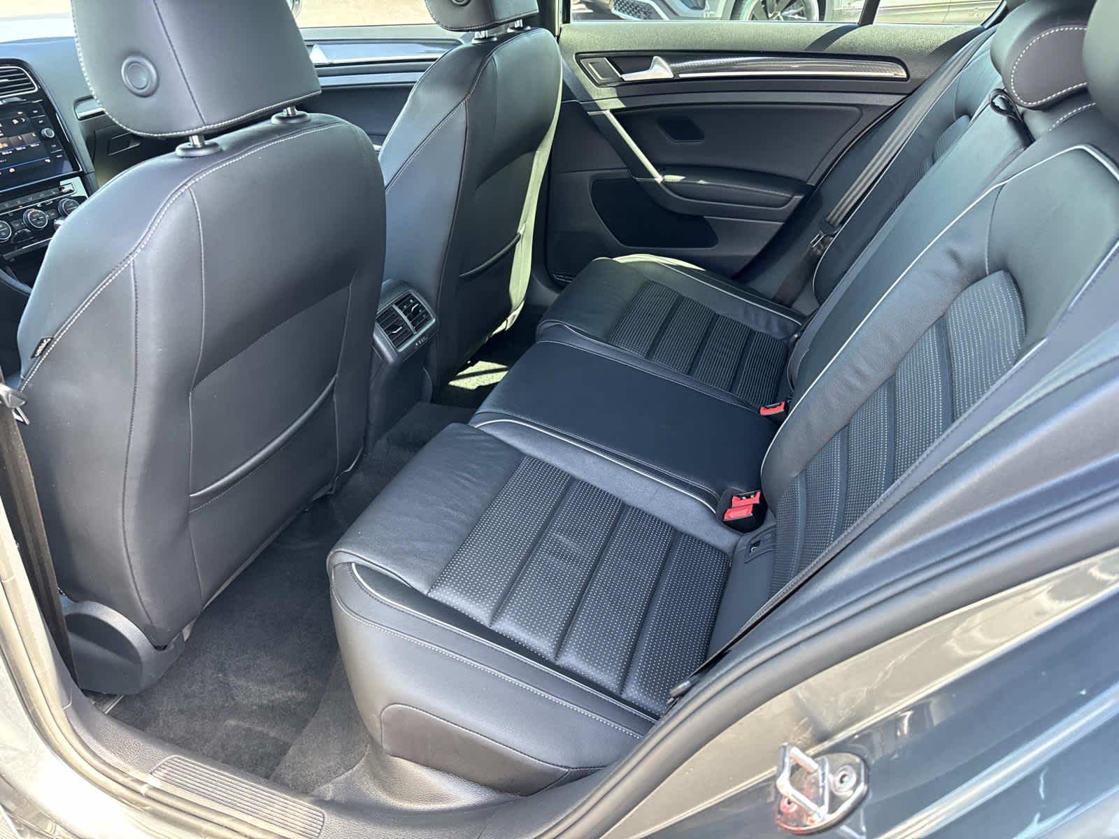 2019 Volkswagen Golf R Base