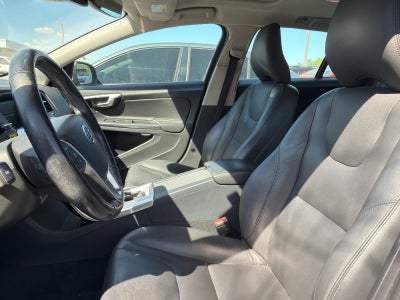2017 Volvo V60 Premier