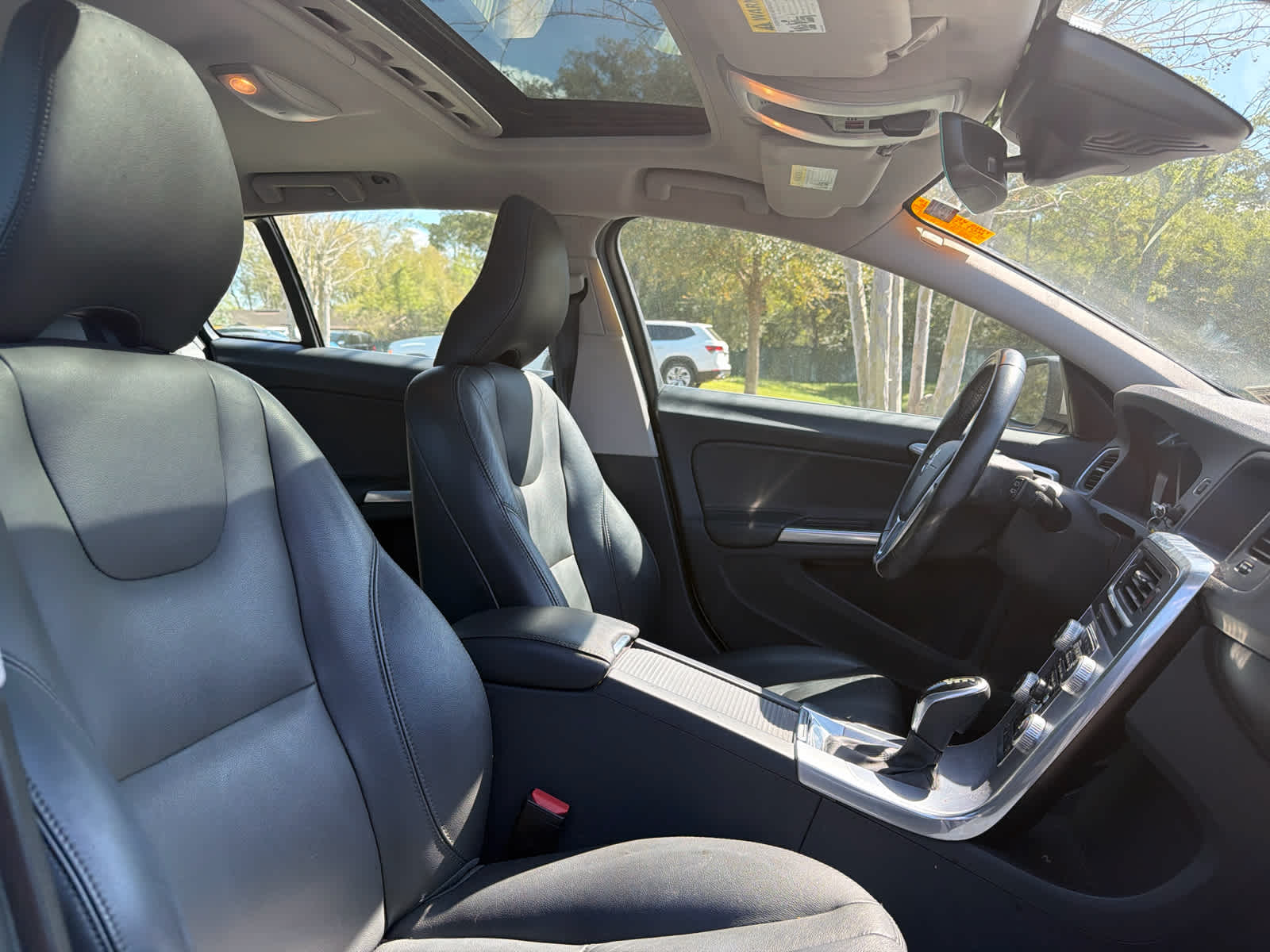 2017 Volvo V60 Premier