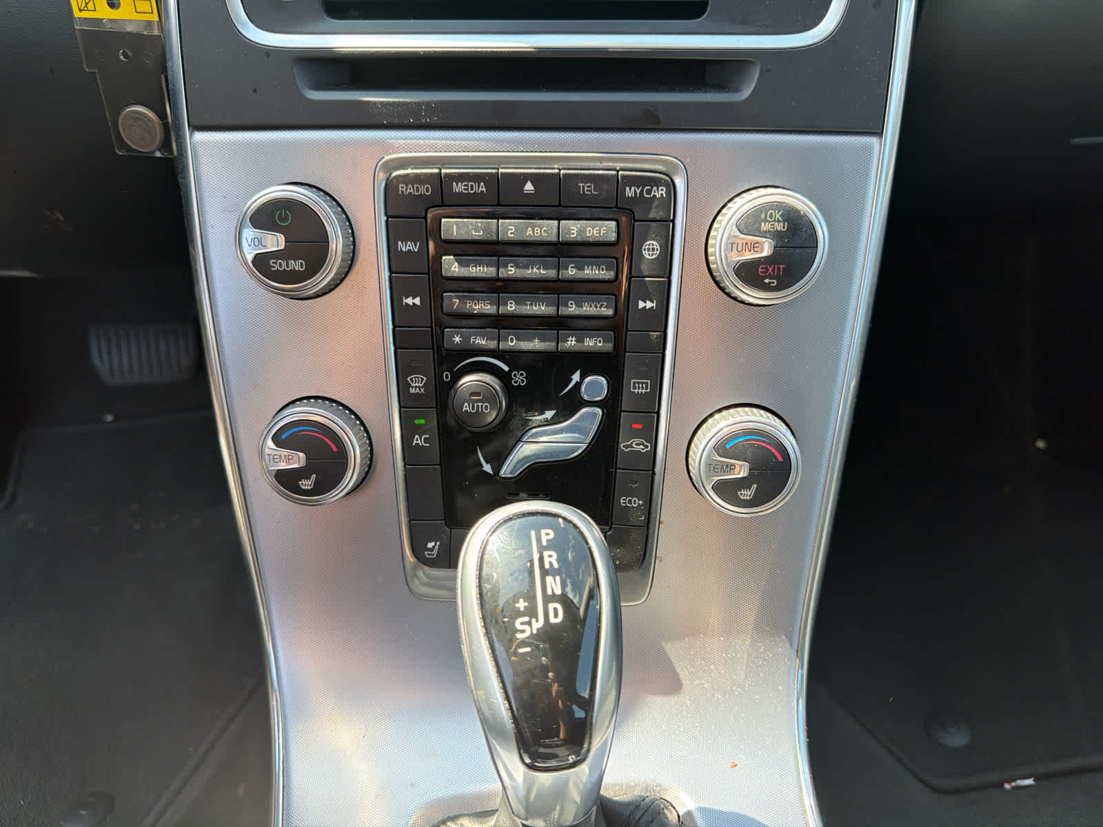 2017 Volvo V60 Premier